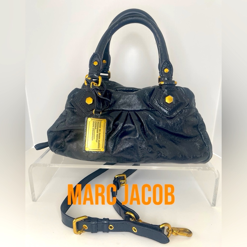 Marc Jacobs Patent Leather Purse Hangbag or Crossbody Navy Blue/Gold Hard Ware